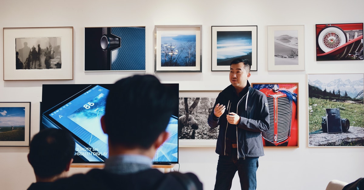 Top 8 Sales Presentation Templates & How to Create Your Own