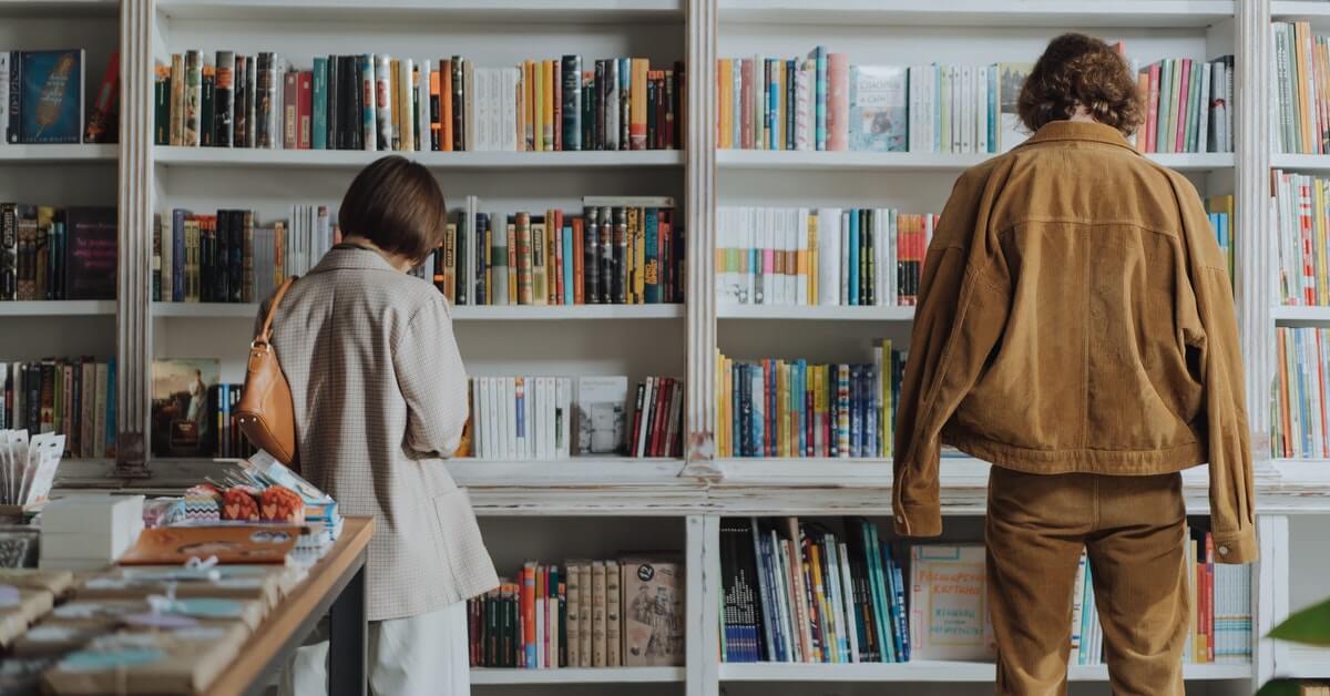 22 Best Sales Books & Who Should Read Them