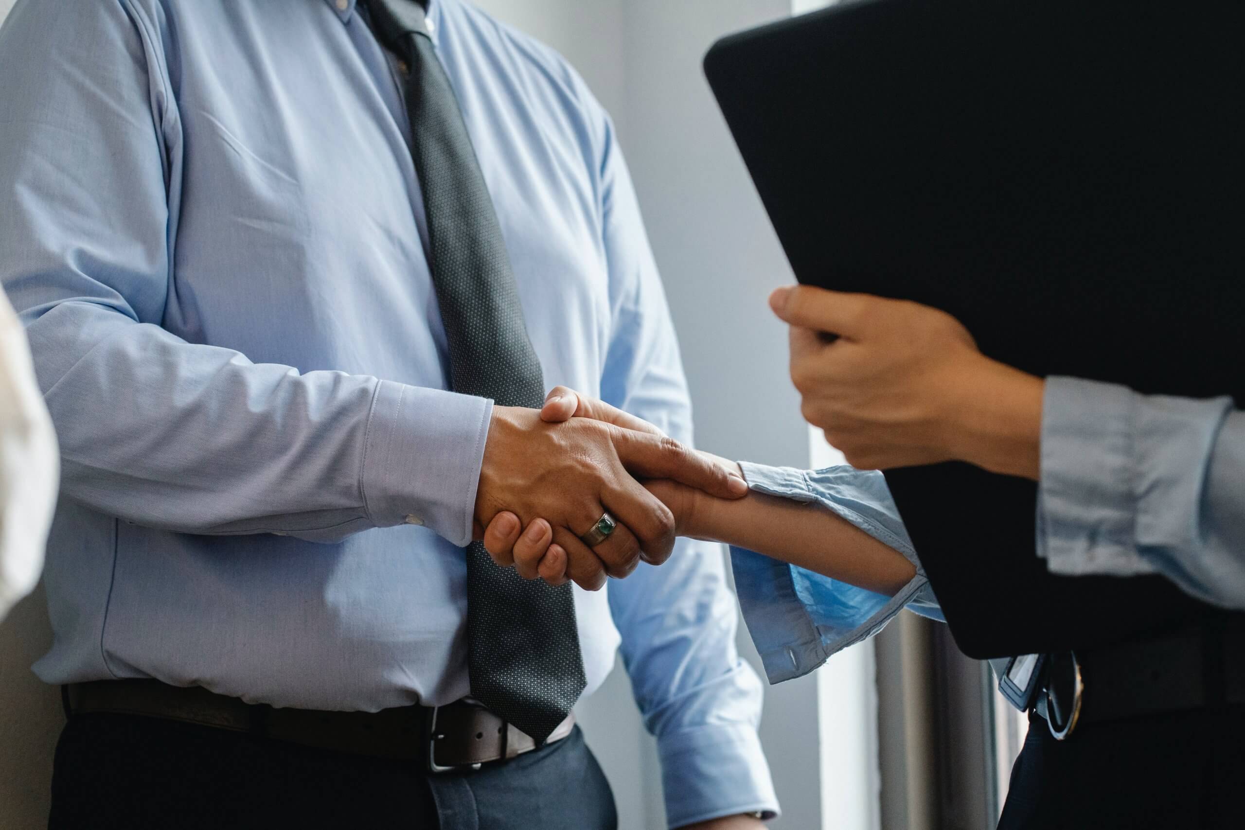 6 Best B2B Databases for Lead Contact Information 2022