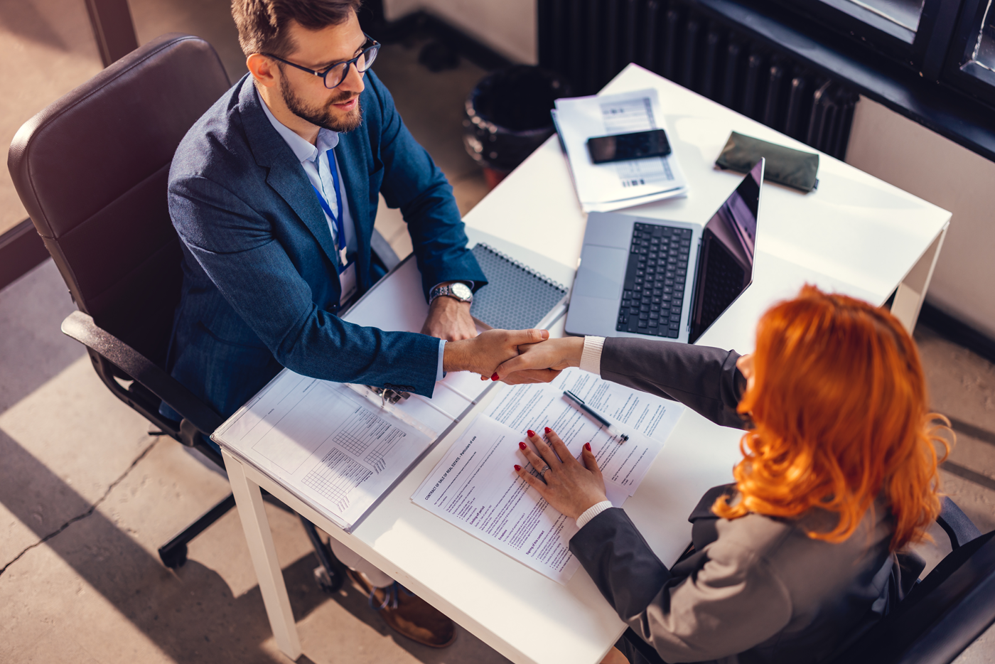 Sales Contract: How to Write Your Own (+ Template & Tips)