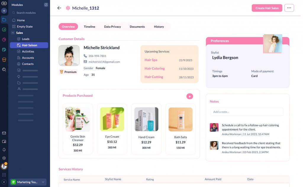 Zoho CRM record displaying customer details, purchased products, services, and notes in a customizable layout.